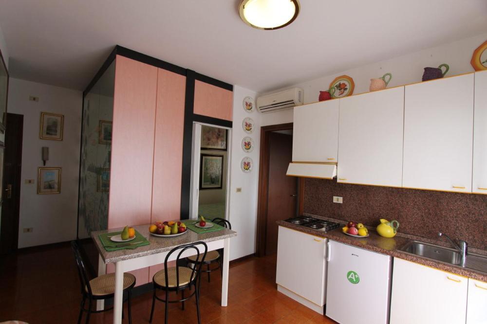 Residence Valbella Con Piscina 비비오네 외부 사진